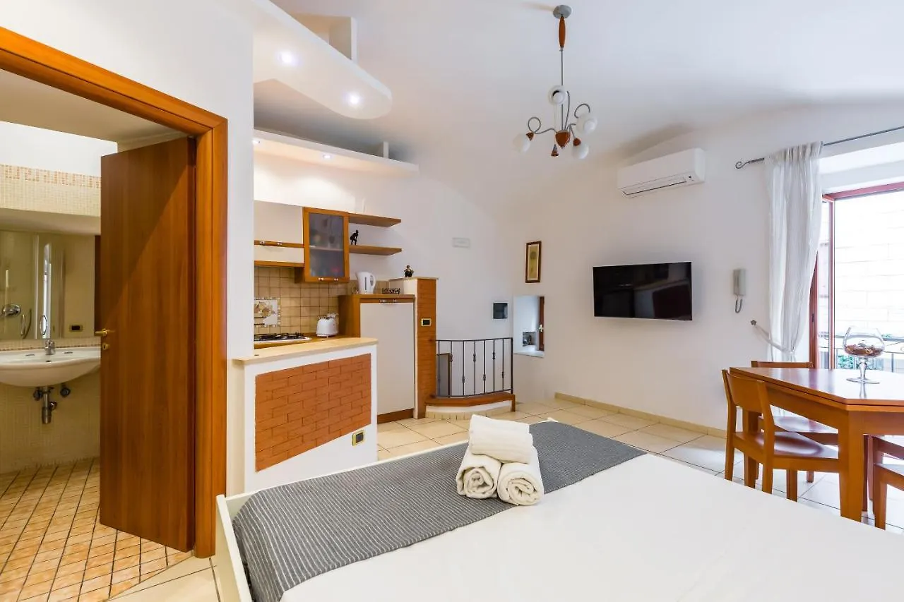Tolentino Studio Flat By Napoliapartments 0*, Naples Italy